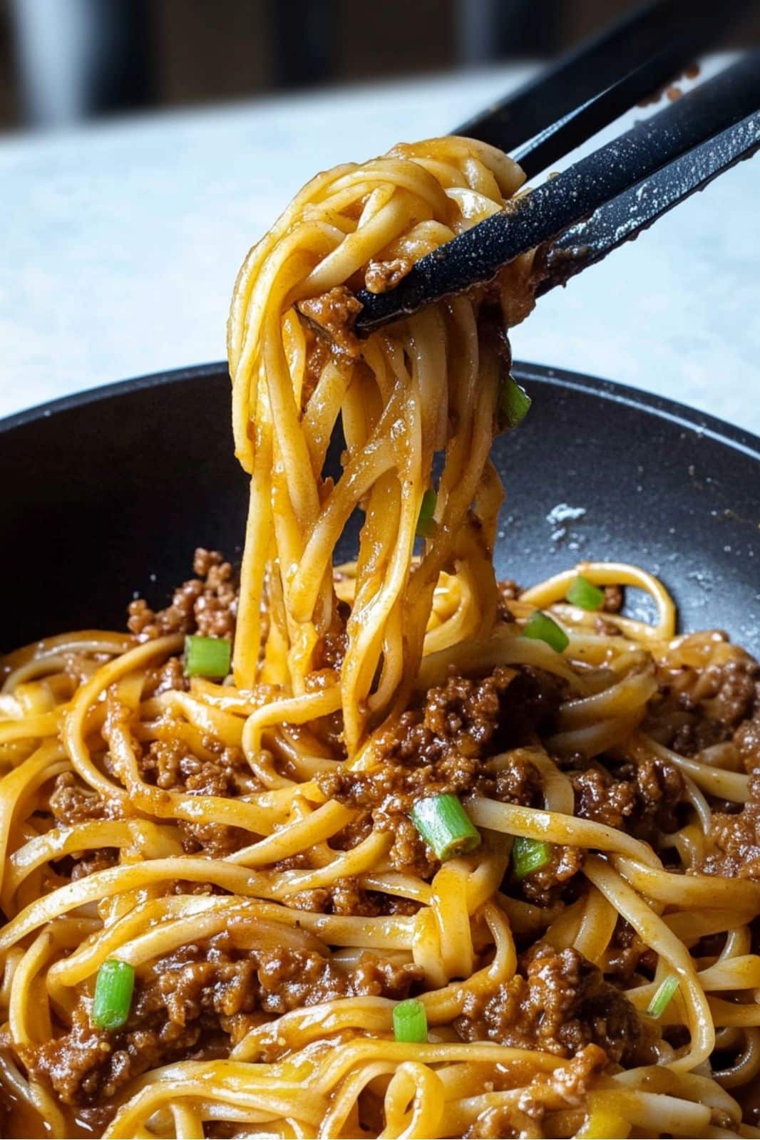 Searching for some savory, saucy goodness, this Mongolian Ground Beef Noodles dish is your new best friend. It’s got all the rich flavors you love from Mongolian beef, but with the added comfort of noodles. I made this for dinner the other night, and not only did it take less than 30 minutes, but there weren’t even any leftovers—always a good sign!