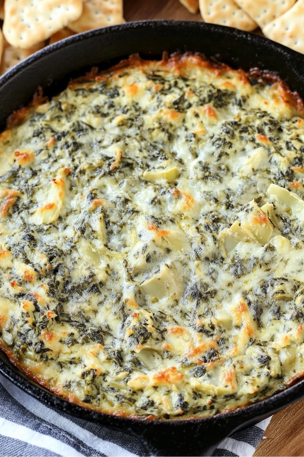 This Best Spinach Artichoke Dip recipe is creamy, cheesy, and perfect for any gathering! Made with spinach, artichokes, cream cheese, and mozzarella, it’s an easy, crowd-pleasing appetizer ready in 35 minutes.