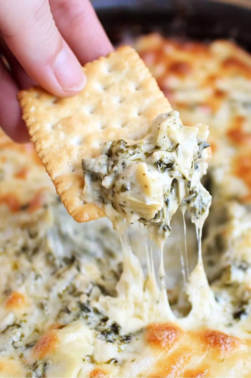 This Best Spinach Artichoke Dip recipe is creamy, cheesy, and perfect for any gathering! Made with spinach, artichokes, cream cheese, and mozzarella, it’s an easy, crowd-pleasing appetizer ready in 35 minutes.