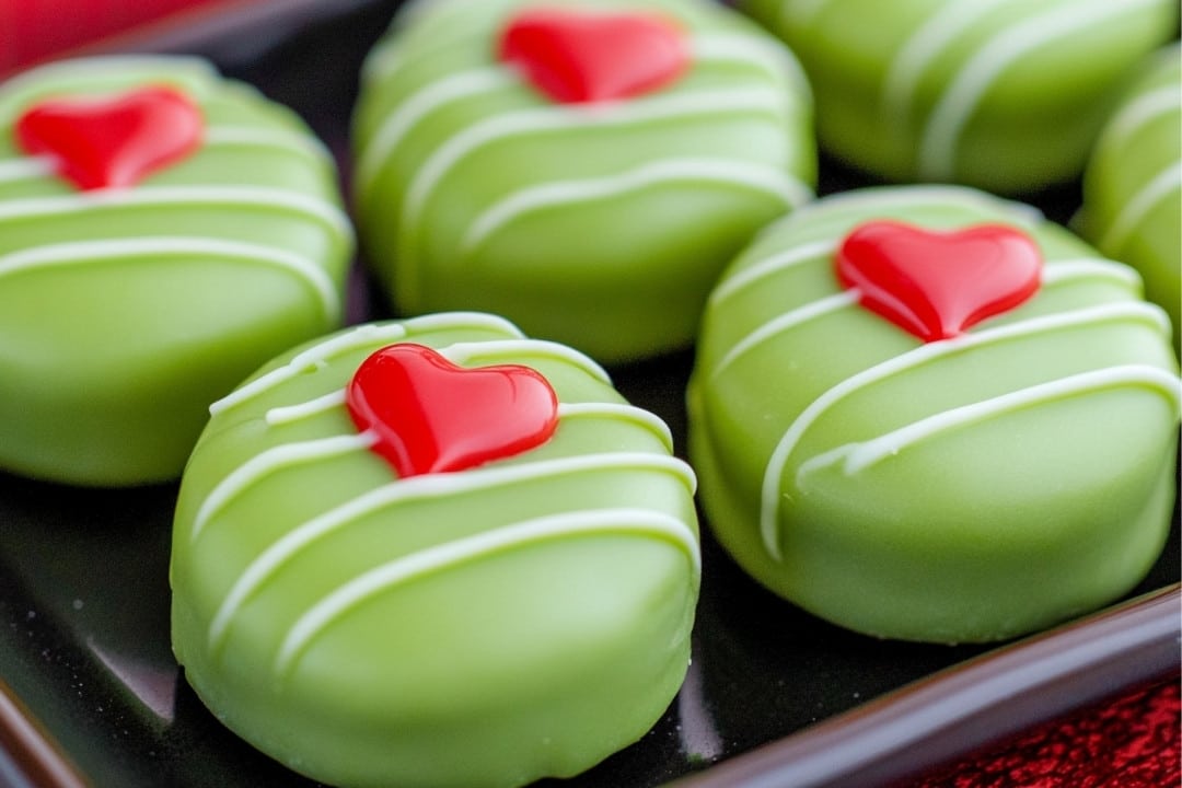 No-Bake Oreo Christmas Grinch Cookies Recipe