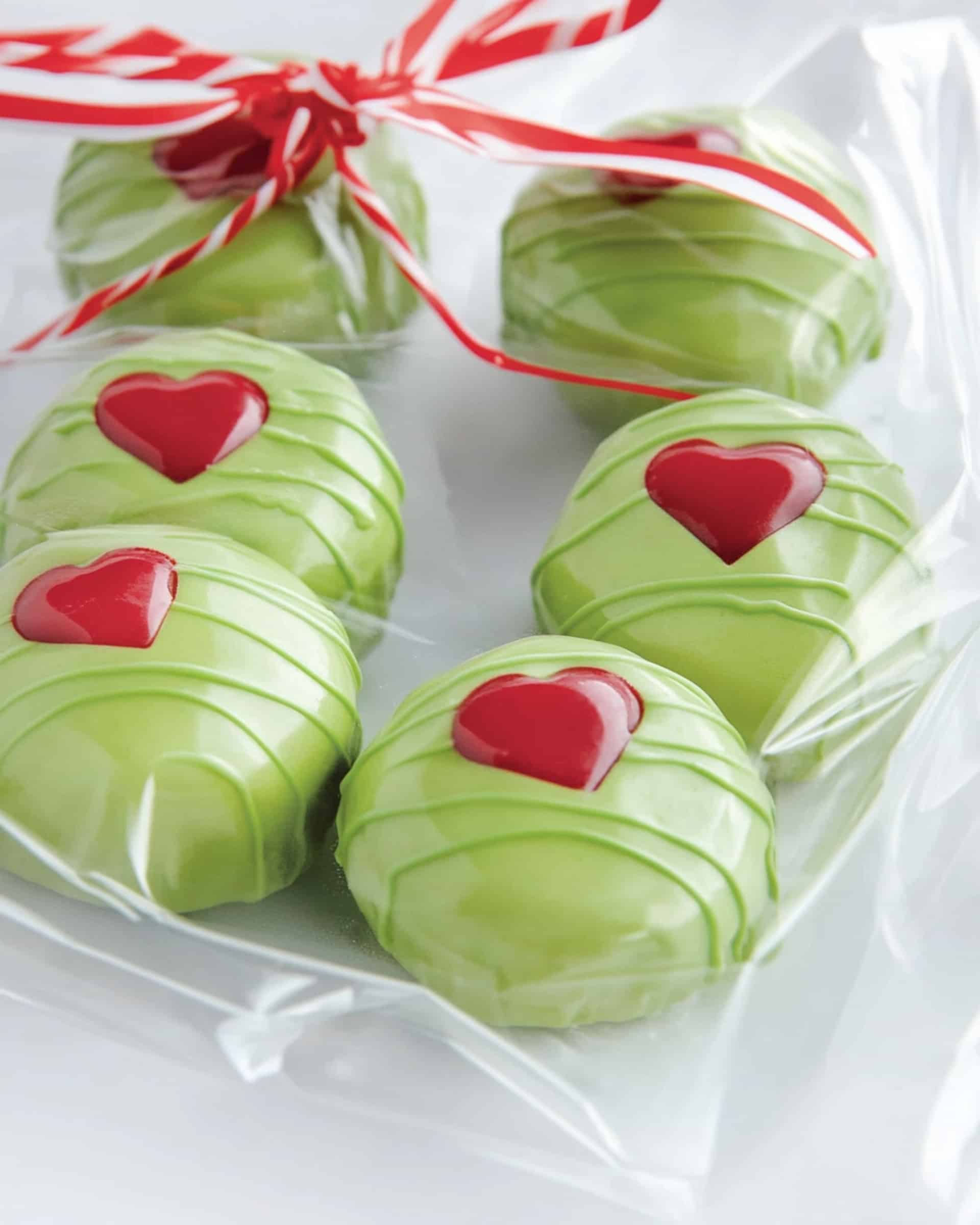 No-Bake Oreo Christmas Grinch Cookies Recipe