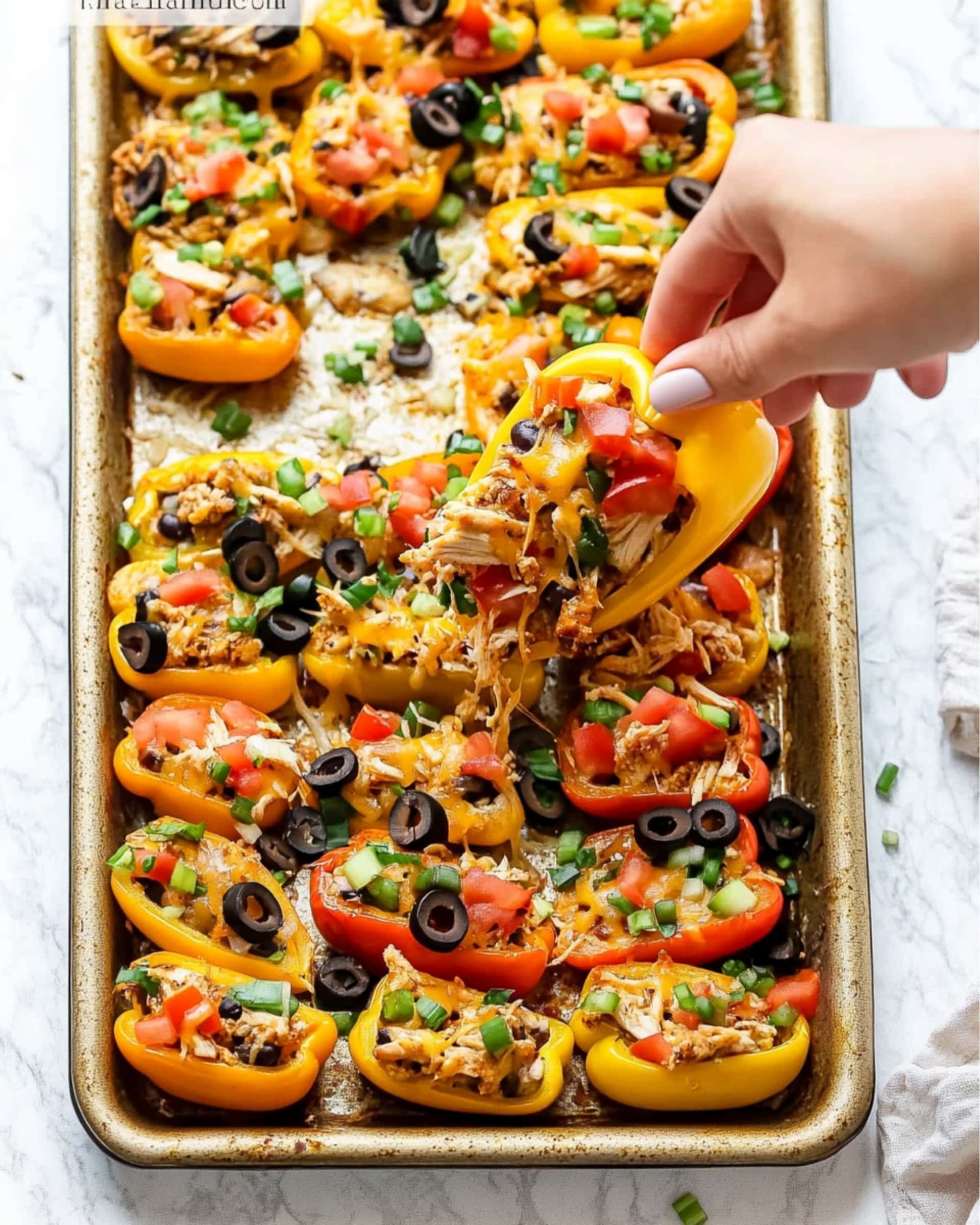Chicken Healthy Nachos on Mini Bell Peppers Recipe