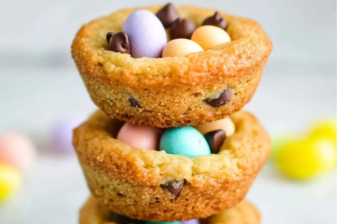 Easter Egg Chocolate Chip Cookie Cups Recipe