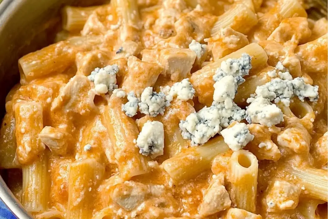 One-Pot Creamy Buffalo Chicken Pasta Recipe
