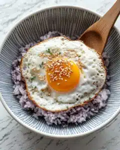 Gyeran Bap (Easy Korean Egg Rice with Leftover Rice) Recipe