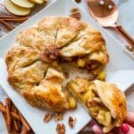 Cinnamon Apple Baked Brie in Puff Pastry Recipe